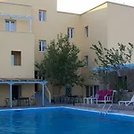 Zorbas Santorini 3* Pýrgos