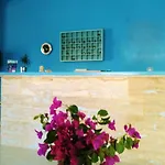 Zorbas Santorini