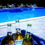 Hotel Zorbas Santorini 3*