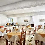 Hotel Zorbas Santorini Pýrgos