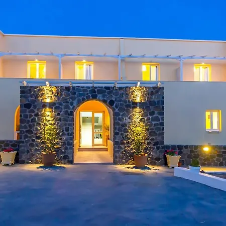 Zorbas Santorini 3*