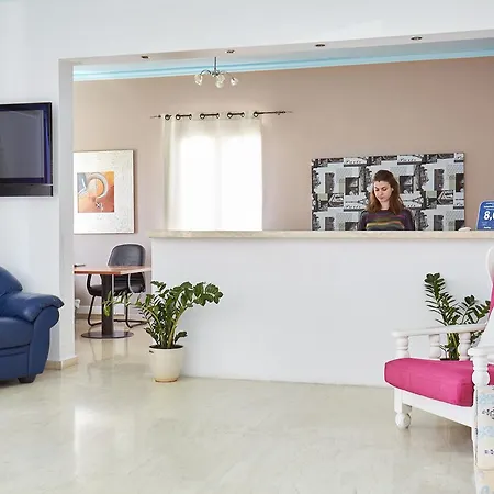 Hotel Zorbas Santorini 3*