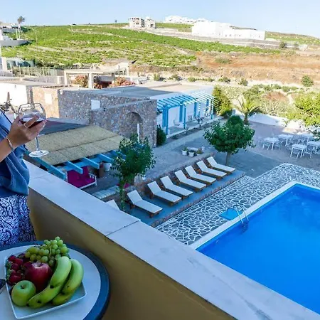 Hotel Zorbas Santorini 3*