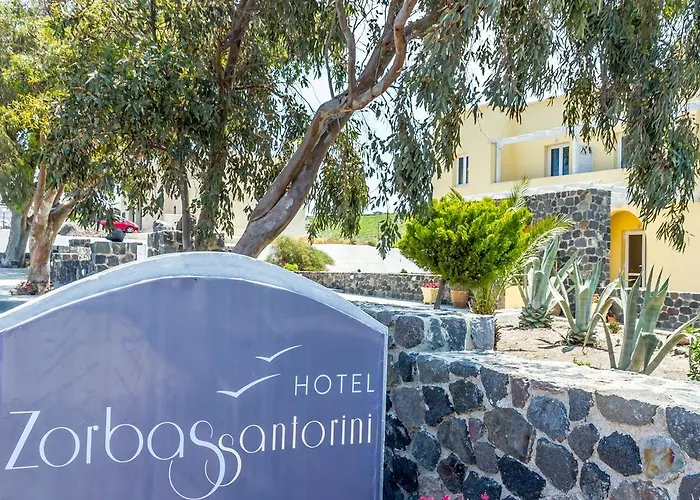 Zorbas Santorini 3* Pýrgos