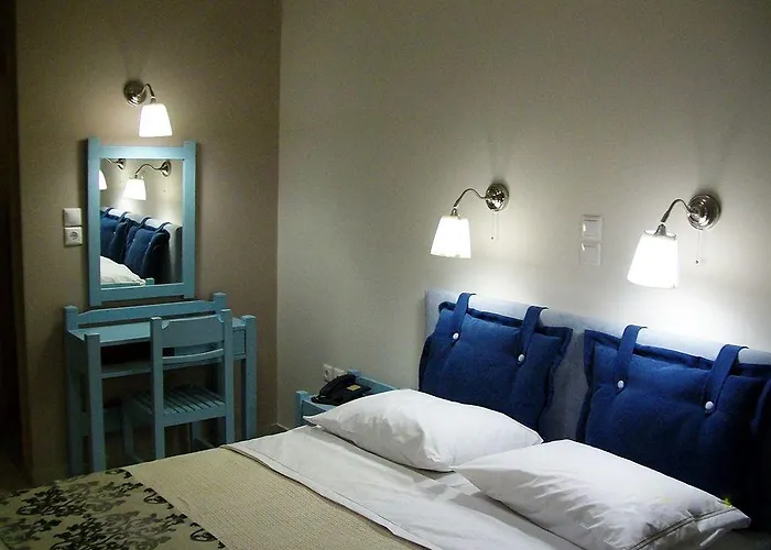 Zorbas Santorini Hotel 3*