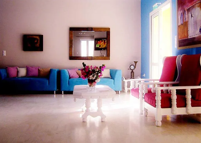 Zorbas Santorini Hotel