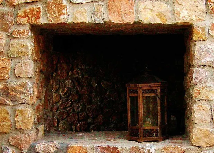 Zorbas Santorini Hotel 3*