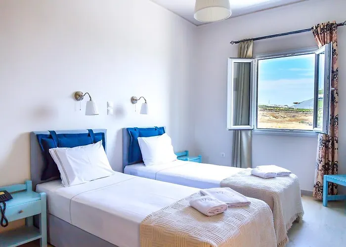 Hotel Zorbas Santorini 3*