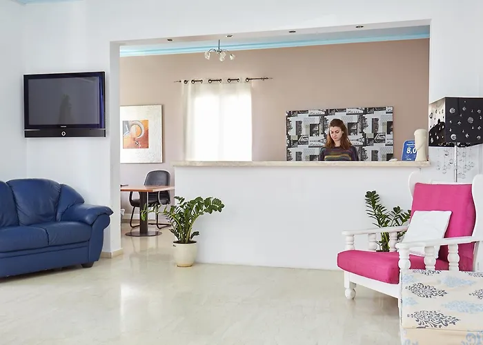 Hotel Zorbas Santorini 3*