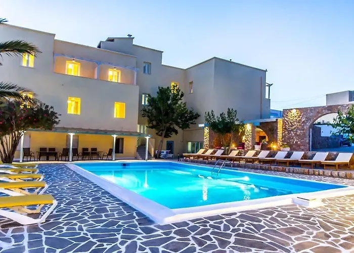 Hotel Zorbas Santorini 3*