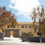 Zorbas Santorini ホテル