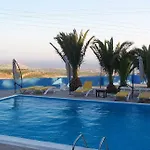 Zorbas Santorini ホテル Pýrgos