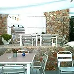 Zorbas Santorini