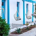 Zorbas Santorini 3*