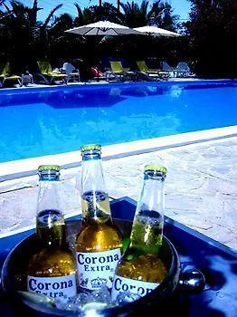 Ξενοδοχείο Zorbas Santorini 3*