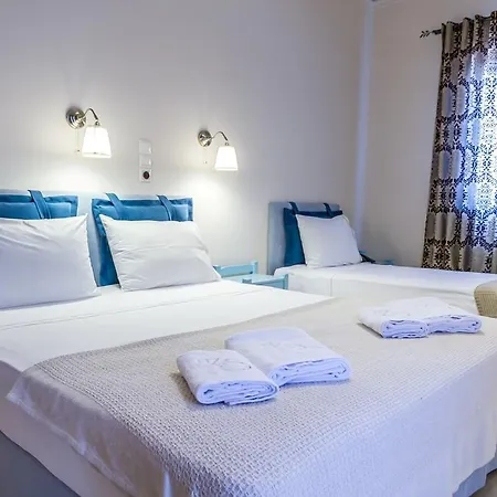 Zorbas Santorini 3*