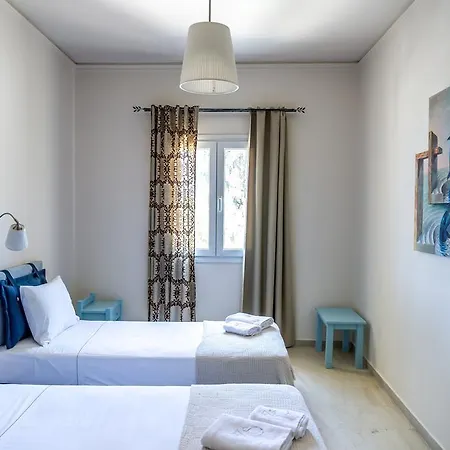 Zorbas Santorini