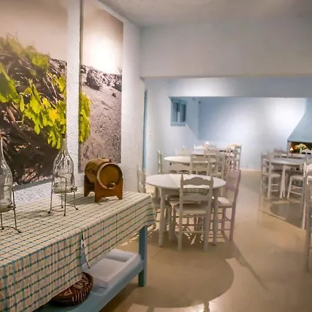 Hotel Zorbas Santorini Pyrgos Kallistis