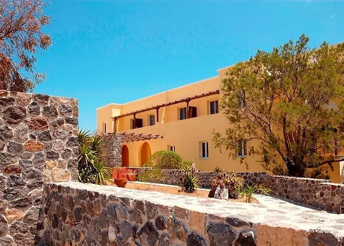 Zorbas Santorini Hotel