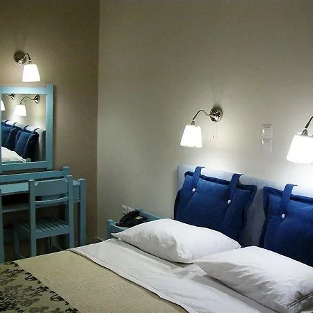 Zorbas Santorini Hotel 3*