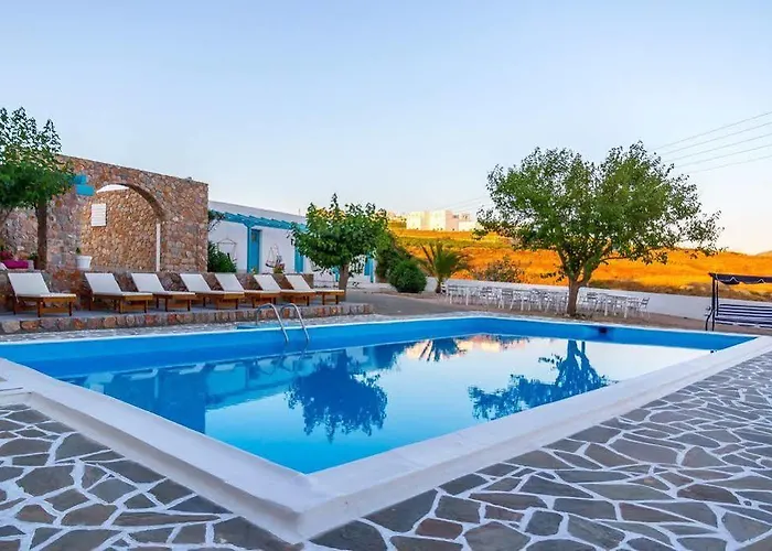 Hotel Zorbas Santorini 3*